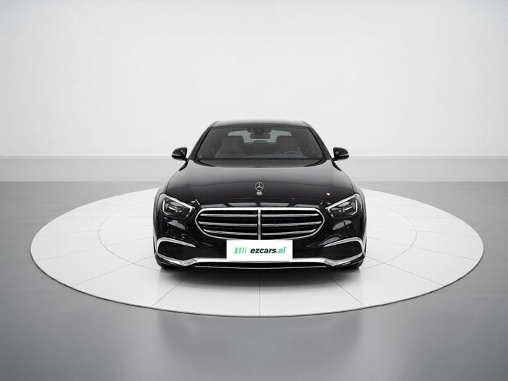 E-Class EV 2021 E 350 e L PHEV Sport photo 2