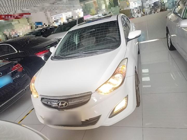 Elantra 2015 1.6L AT Premium photo 2