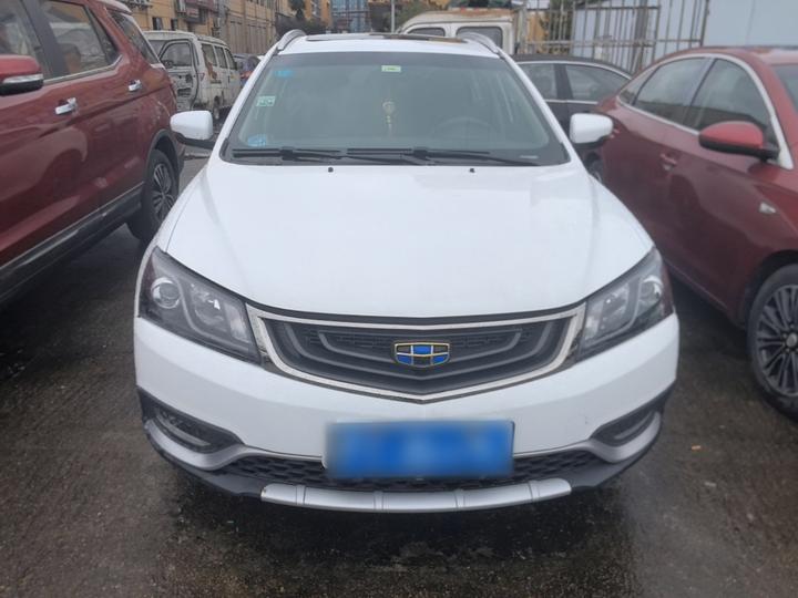 Emgrand 2017 Hatchback RS 1.5L CVT photo 2