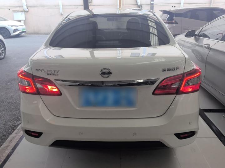 Sylphy 2021 Classic 1.6XE CVT Comfort photo 5