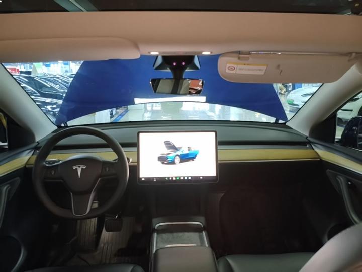 Model Y 2022 RWD photo 5