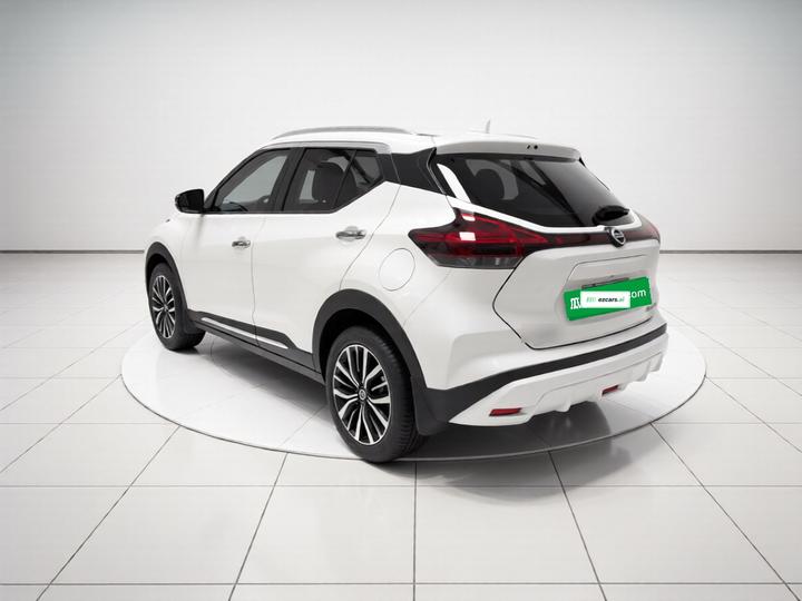 2022 1.5L CVT XV Luxury photo 4