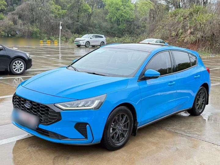 Focus 2022 Hatchback EcoBoost 180 AT