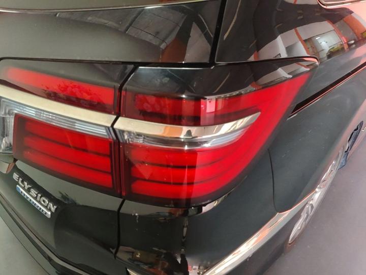 Elysion 2019 2.0L Hybrid Luxury photo 7