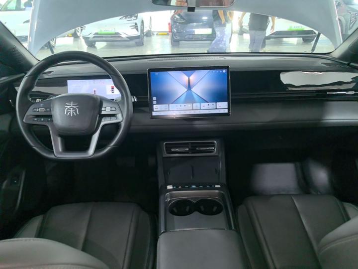 Qin L 2025 EV 470KM Leading photo 5