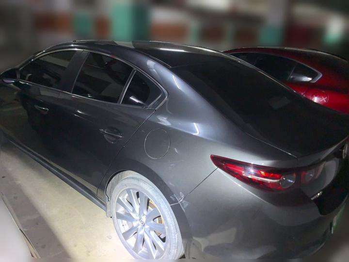 3 Axela 2021 2.0L AT photo 4