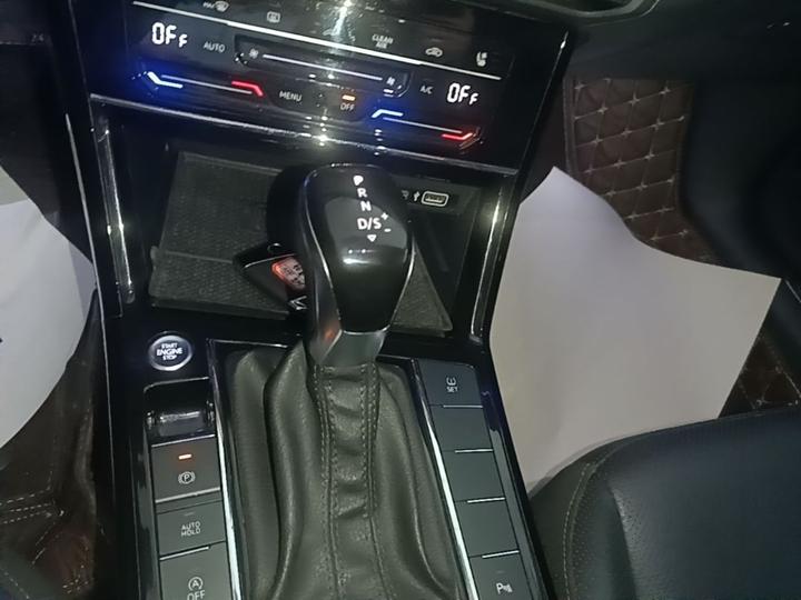 Passat 2020 330TSI Luxury China VI photo 5