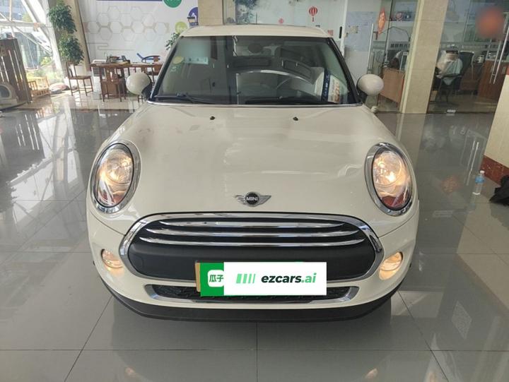 2016 1.2T ONE 5-Door photo 2