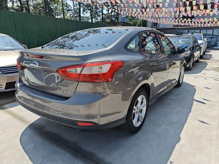 Focus 2012 Sedan 1.6L AT photo 4