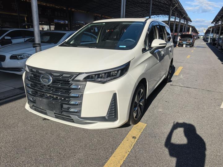 GAC Trumpchi M6 2021 270T DCT Exclusive 7-Seater