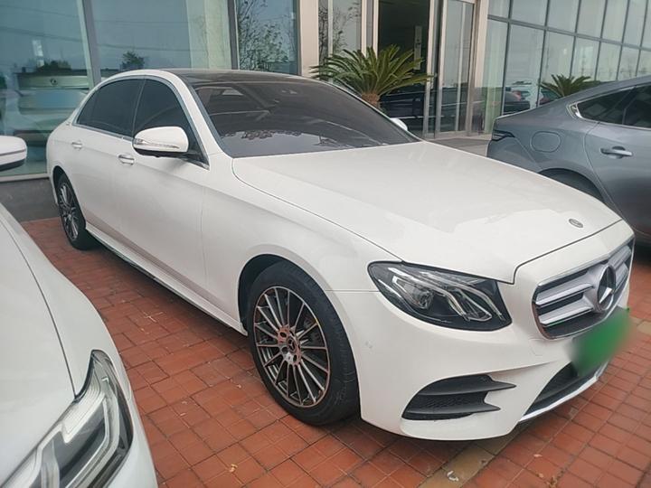 E-Class 2017 E 300 L Sport Luxury photo 3