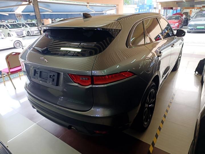 F-PACE 2020 2.0T photo 6