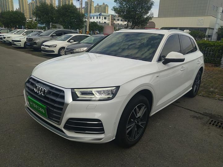 Q5L 2020 45 TFSI Exclusive Fashion