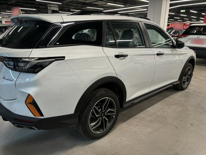 Yixuan GS 2025 1.5L AT Starlight photo 2