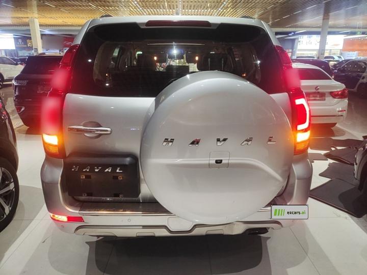 H9 2015 2.0T AWD Luxury 7-Seater photo 5
