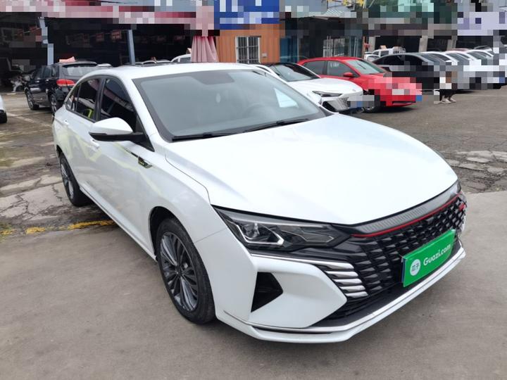 Yixuan MAX 2023 1.5T photo 3