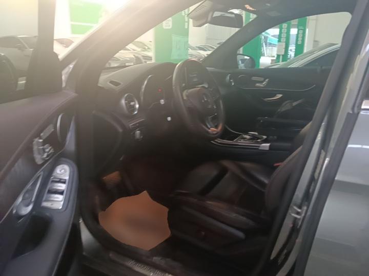 GLC 2017 GLC 300 4MATIC Dynamic photo 3