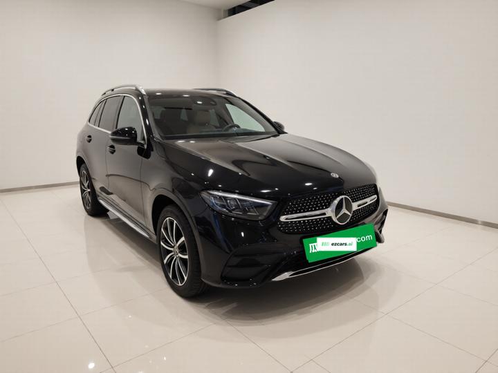 GLC 2025 Facelift GLC 300 L 4MATIC Dynamic 5-Seater photo 3
