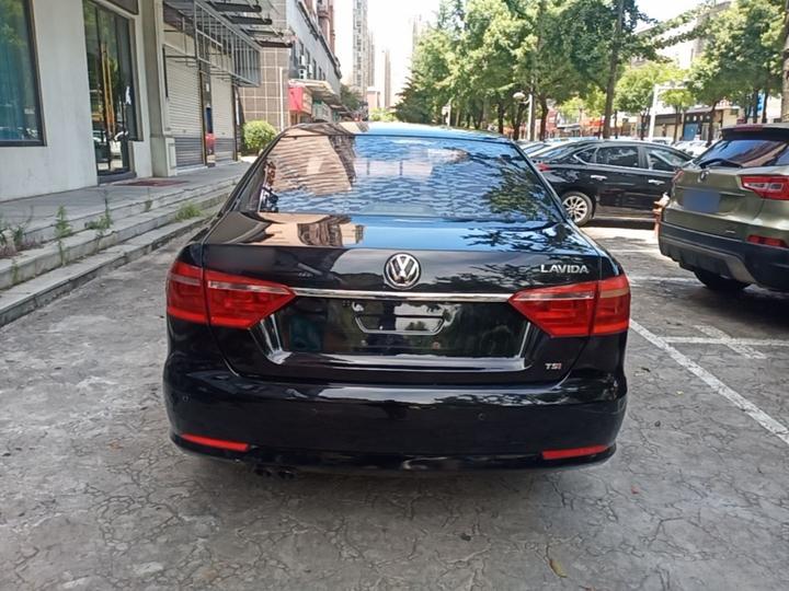 Lavida 2013 Facelift 1.4TSI DSG Comfort photo 3