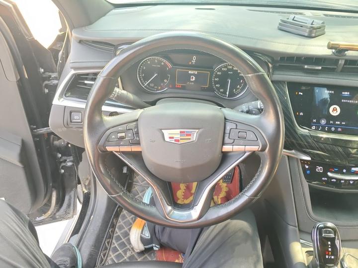 XT6 2022 2.0T 7-Seater AWD Luxury Standard photo 3