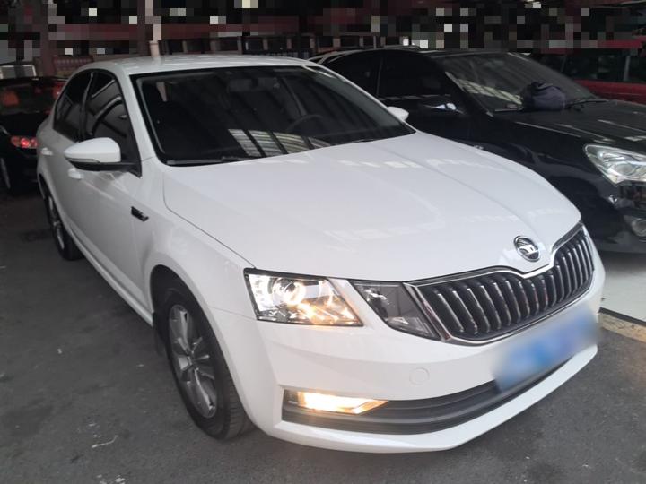 Octavia 2019 TSI230 DSG Comfort photo 3