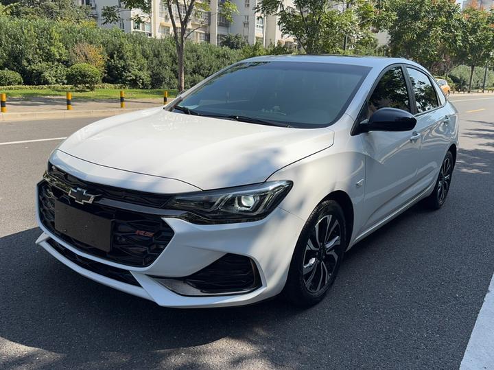 Cruze 2019 RS 330T AT China VI