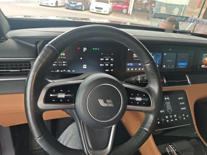 Li Auto ONE 2021 EREV 6-Seater photo 6
