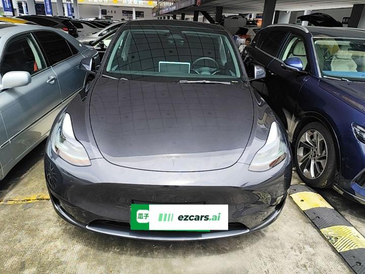 Model Y 2024 RWD photo 2