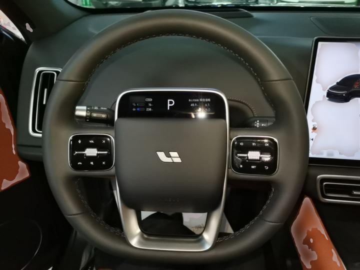 Li Auto L6 2025 Pro Smart Refresh Edition photo 2