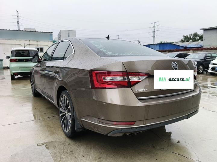 Superb 2016 TSI330 DSG photo 4