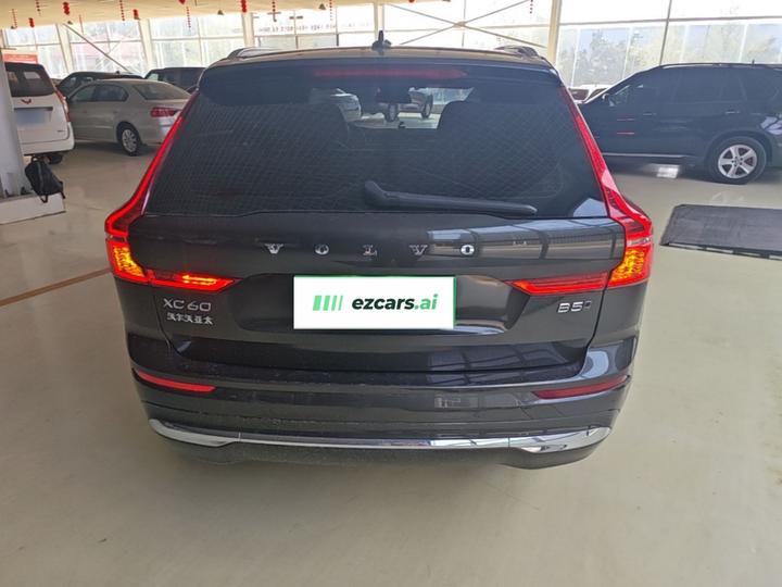 XC60 2022 B5 AWD Luxury photo 5