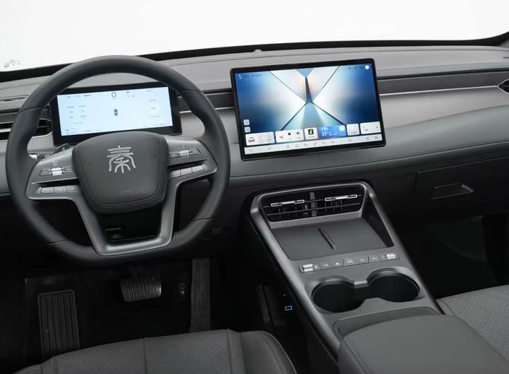 Qin PLUS 2025 EV ADAS 510KM Progressive photo 8