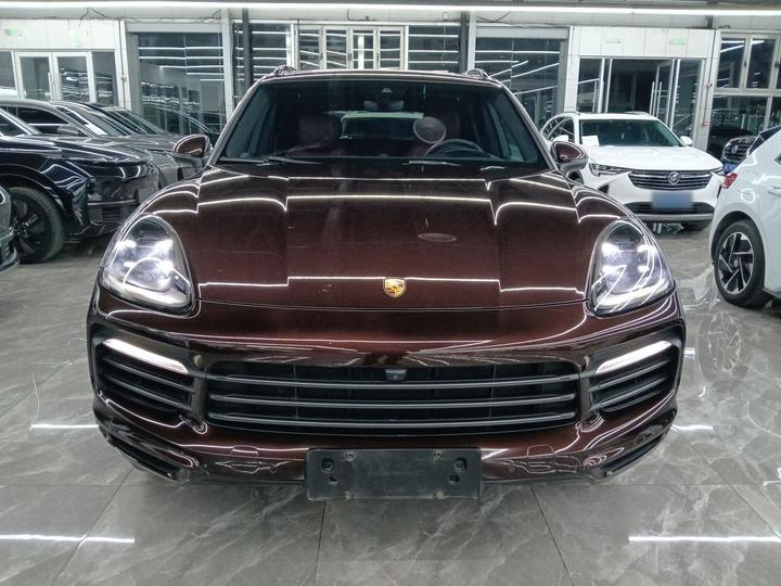 2023 Cayenne 3.0T Platinum photo 2