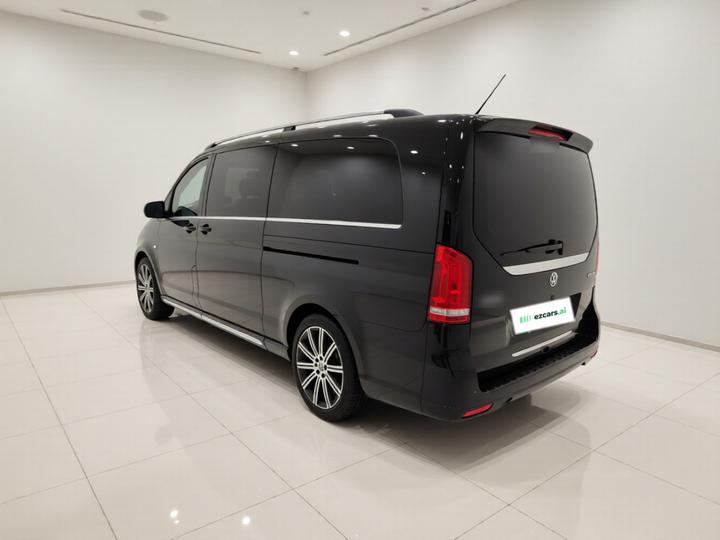 V-Class 2021 V 260 L Long Wheelbase Luxury photo 4