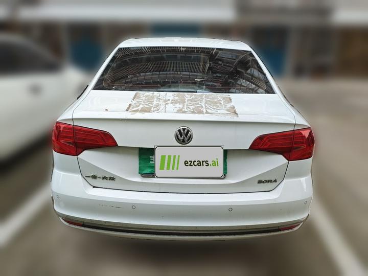 Bora 2017 1.6L MT Comfort photo 5