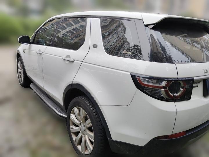 Discovery Sport 2016 2.0T HSE photo 4
