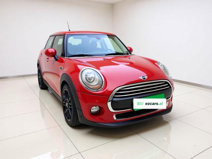 2016 1.2T ONE 5-Door photo 3