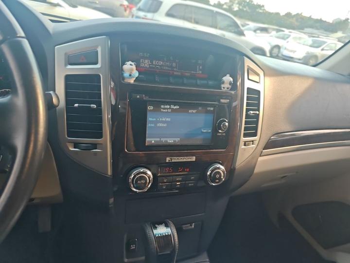Pajero Parallel Import photo 8