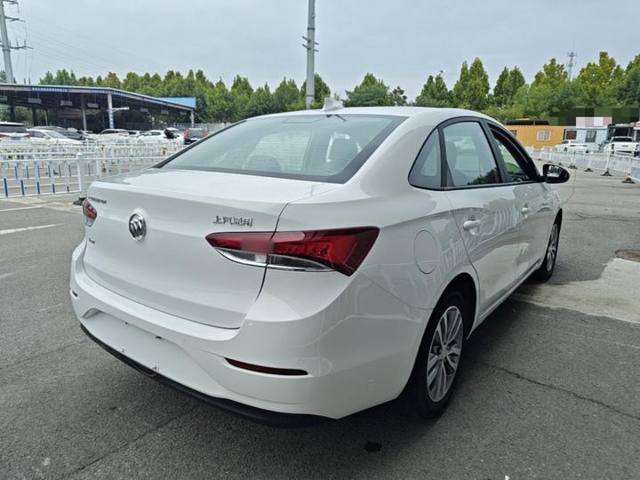 Excelle 2019 18T AT Elite China VI photo 4