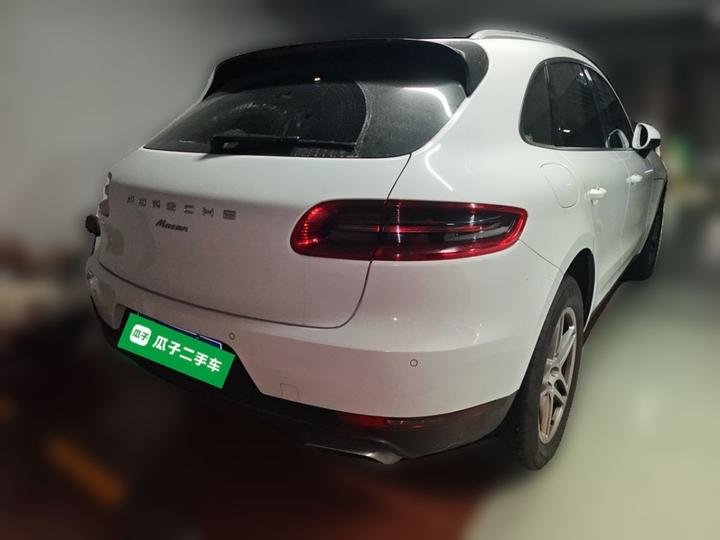 2017 Macan 2.0T photo 6