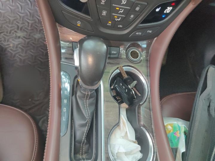 Envision 2016 28T AWD Elite photo 6