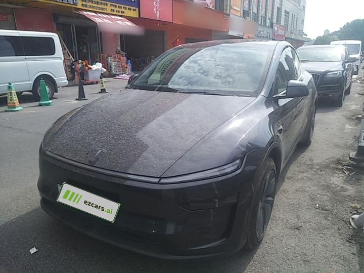Model Y 2025 RWD