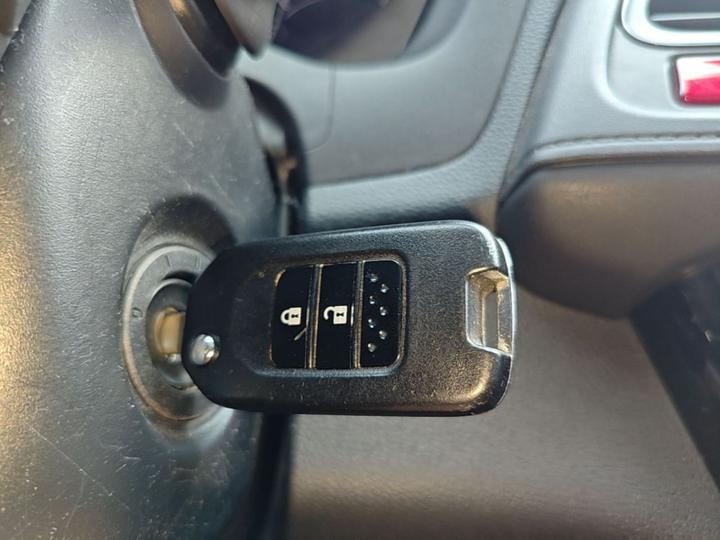 Vezel 2017 1.5L CVT RWD Comfort photo 8