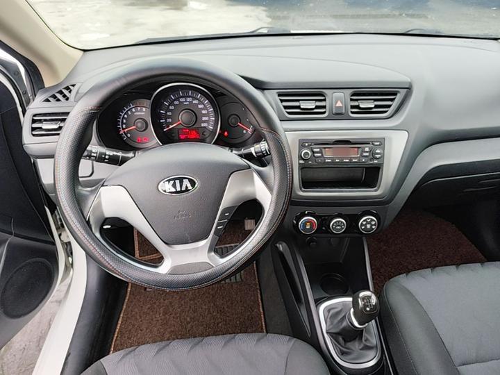 K2 2015 Sedan 1.4L MT GLS photo 5