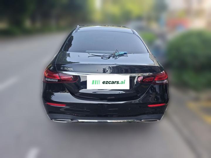 E-Class 2021 E 300 L Sport Luxury photo 5