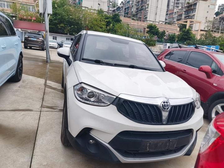 Zhonghua V3 2015 1.5L MT Smart photo 2