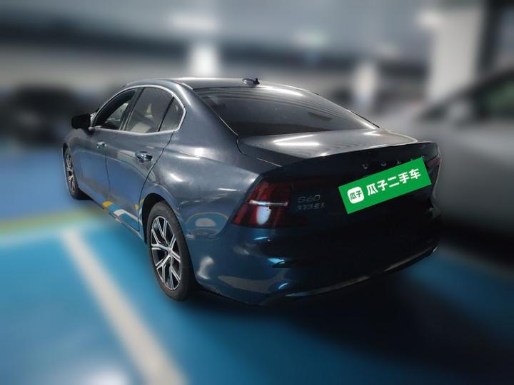 S60 2026 B4 Luxury photo 4