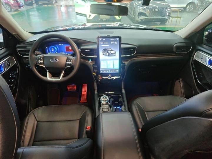 Explorer 2020 EcoBoost 285 AWD Titanium 6-Seater photo 5