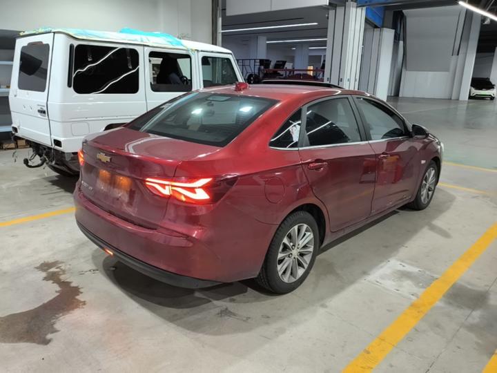 Cruze 2020 320 AT photo 4