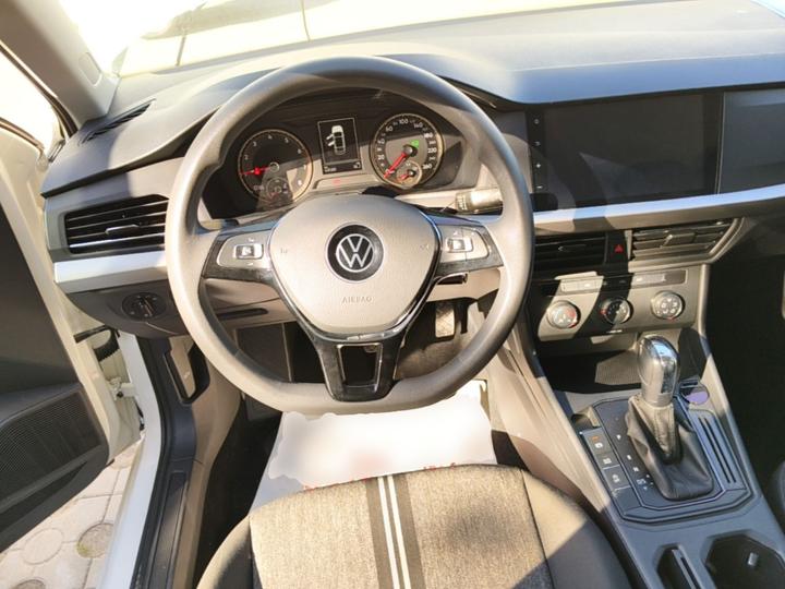 Lavida 2022 1.5L AT photo 6